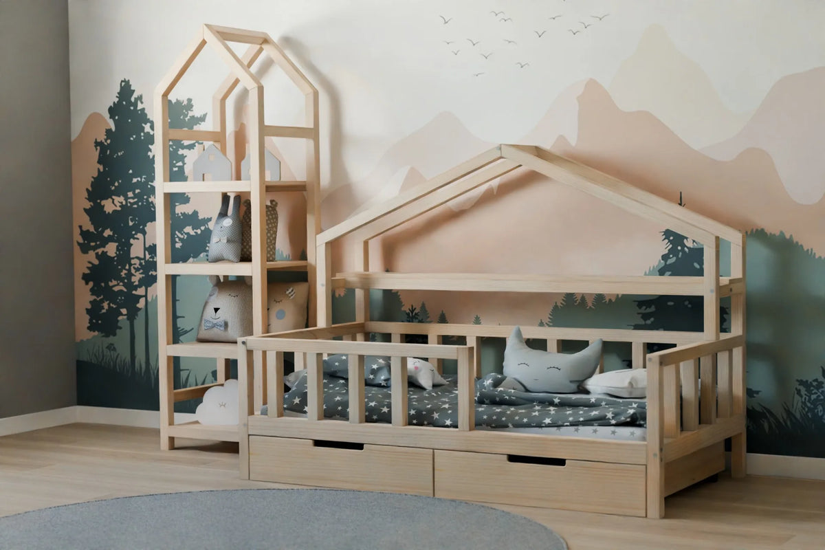 Drewniane łóżko domek Liv z półką - widok konstrukcji